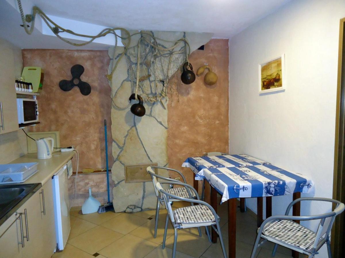 Dom Na Wzgorzu Apartman Jastarnia Kültér fotó